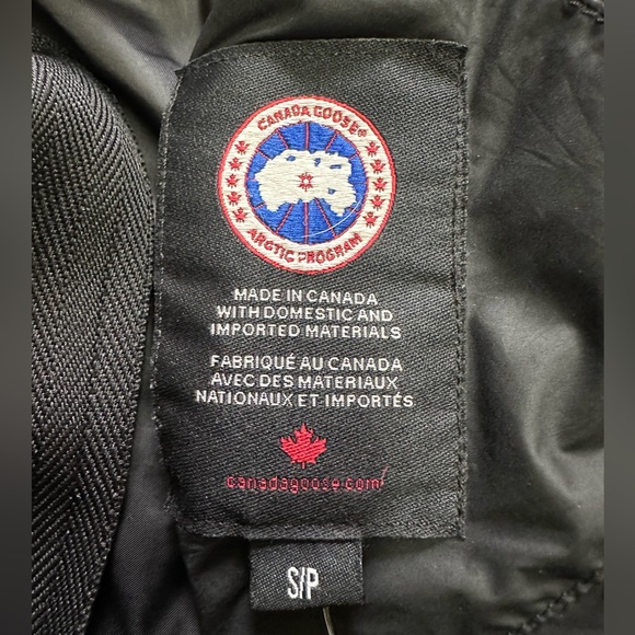100% Authentic CANADA GOOSE Campden Jacket Sz Small - Picture 9 of 16